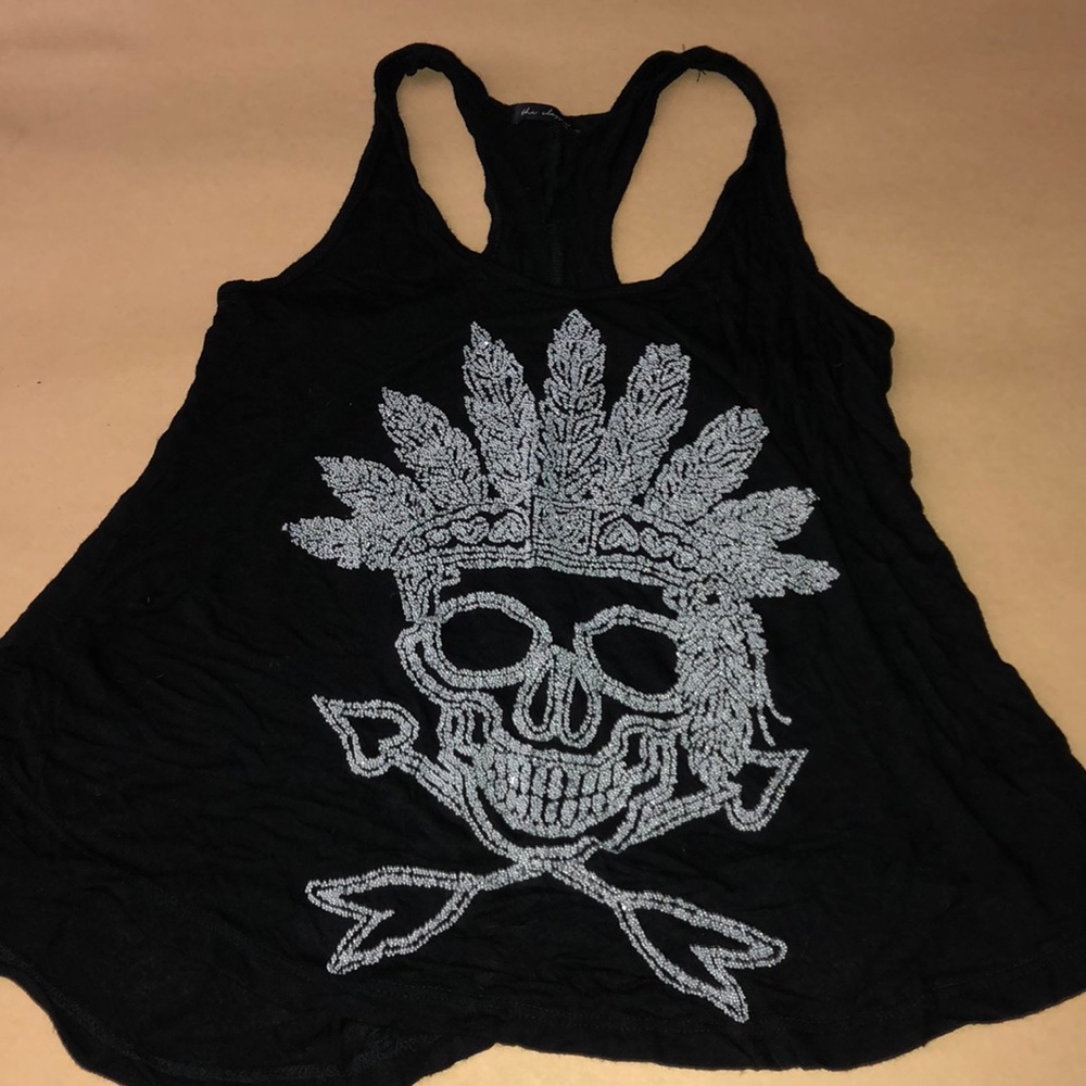 The detail on this shirt is seriously sexy!